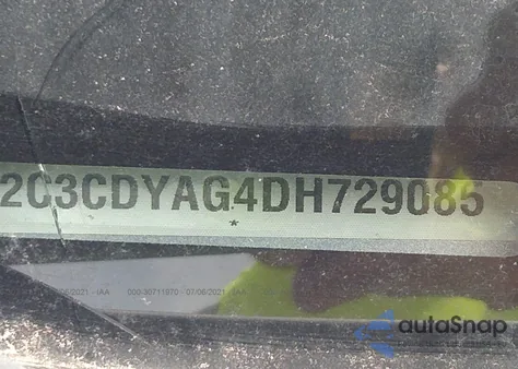 2013 Dodge Challenger Sxt z USA, uszkodzony, nr VIN 2C3CDYAG4DH729085